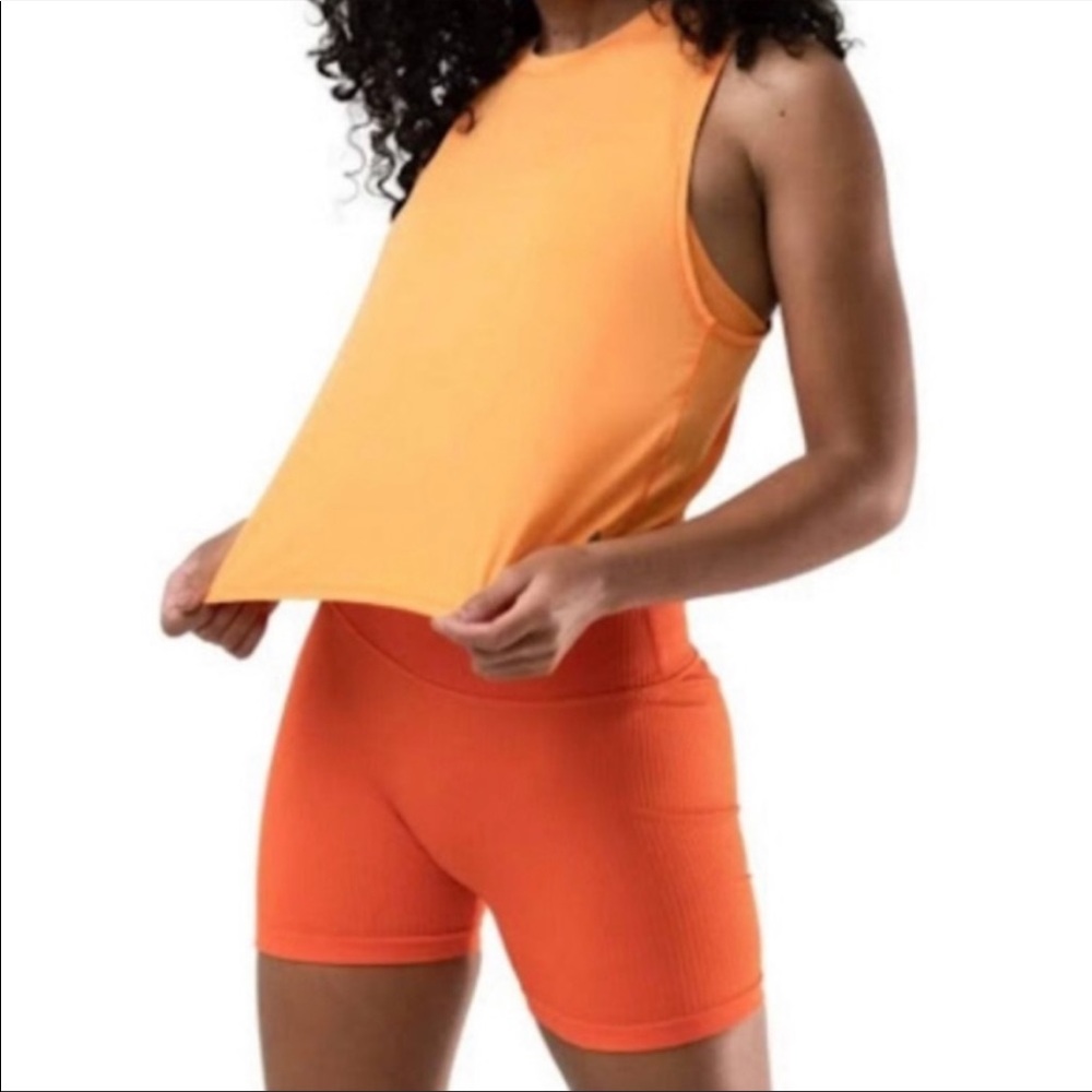 BLACK vitality / balance athletica harmony tank